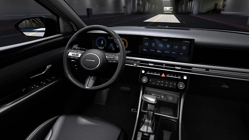 360 Interior Image of the 2025 TUCSON XRT in Black