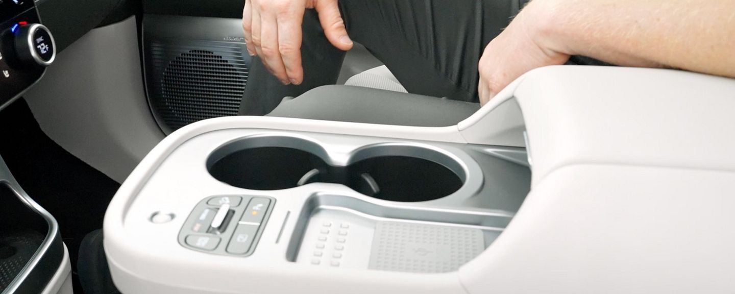 아이오닉9 슬라이딩 콘솔