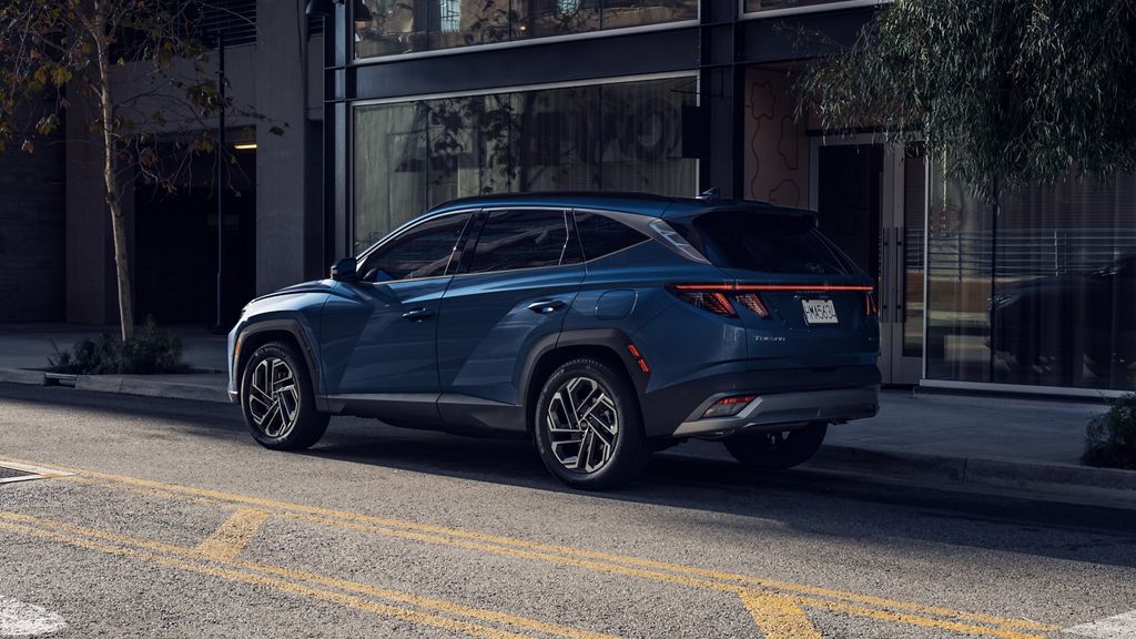 2026 Hyundai Tucson, front three-quarter exterior view