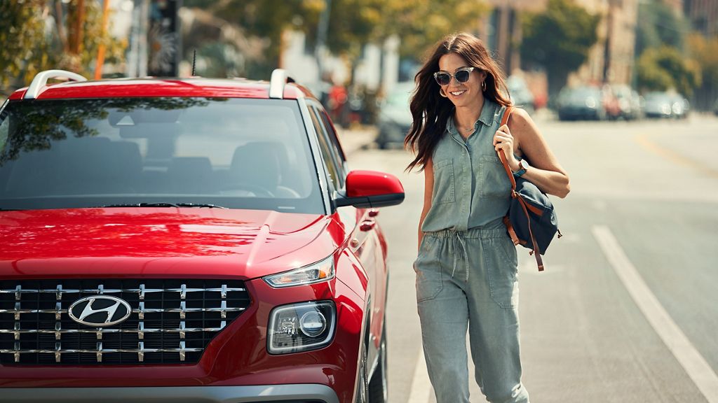 Hyundai Venue SEL heated mirrors and safety features
