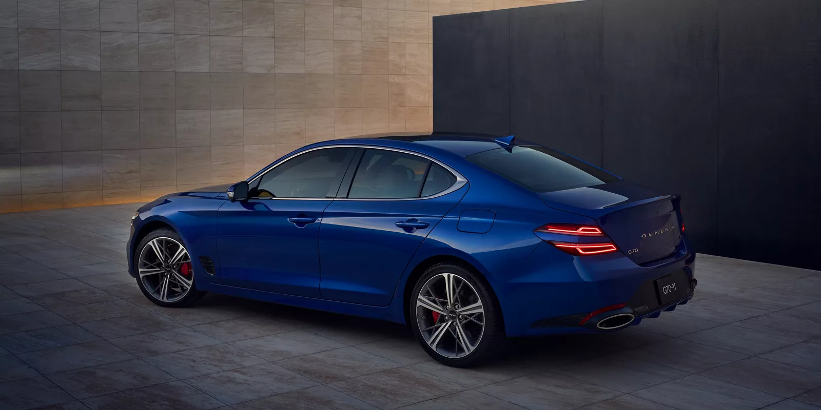 Genesis G70 rear angle