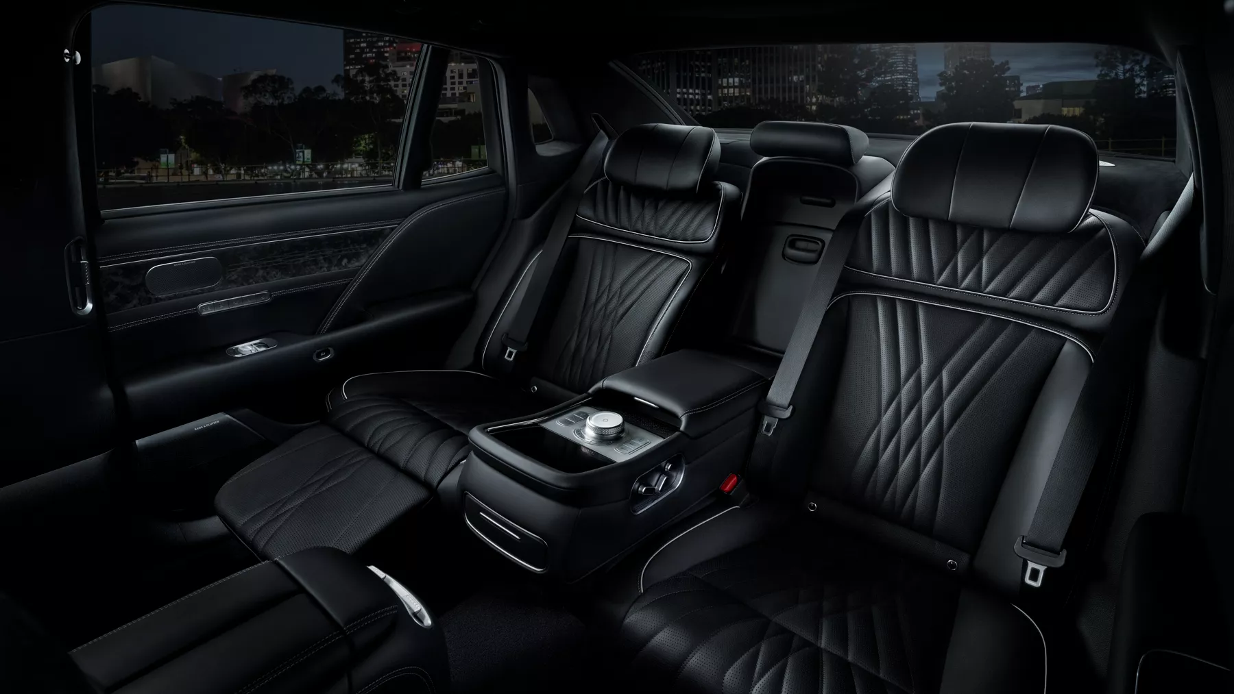 G90 rear seating.