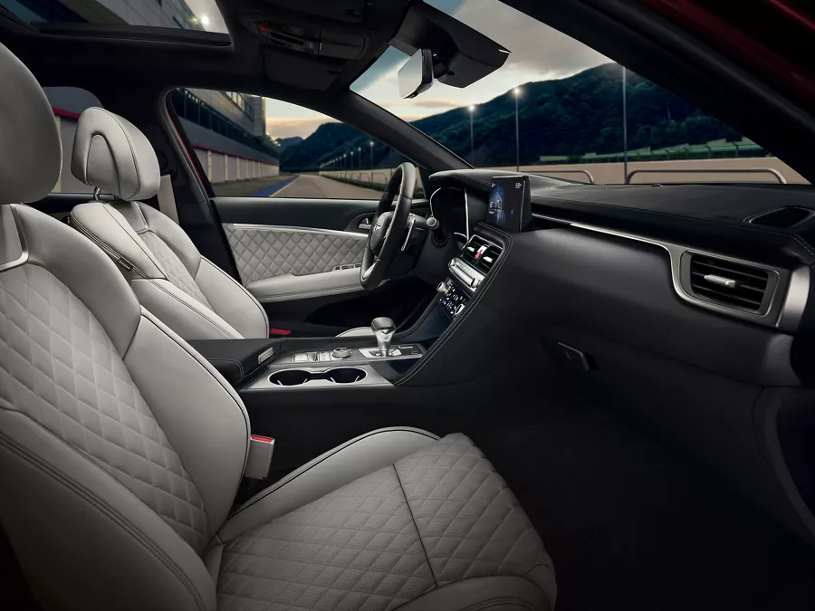 G70 interior view of front cabin with Fog Gray Two-Tone seats.
