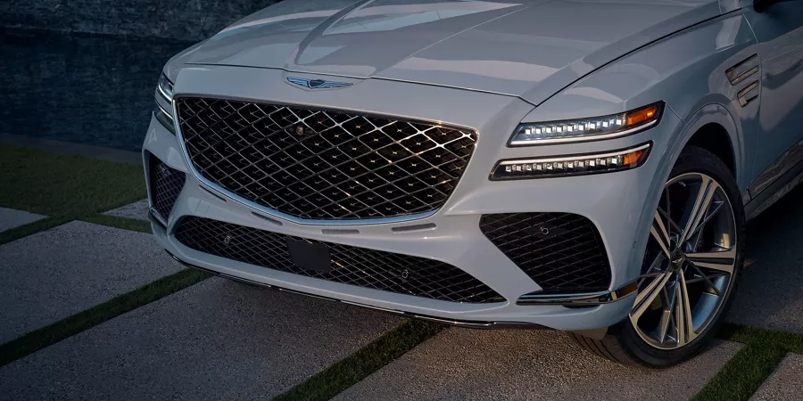 Close up of the GV80 Coupe's grille.