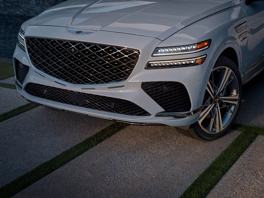 Close up of the GV80 Coupe's grille.
