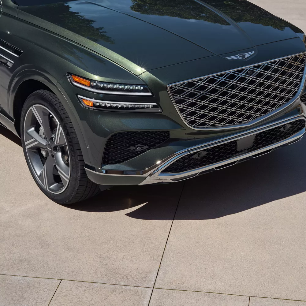 2025 Genesis GV80 Luxury SUV Image Gallery