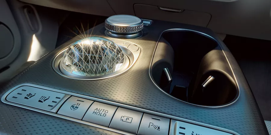 Close-up of the GV60's crystal shifter.