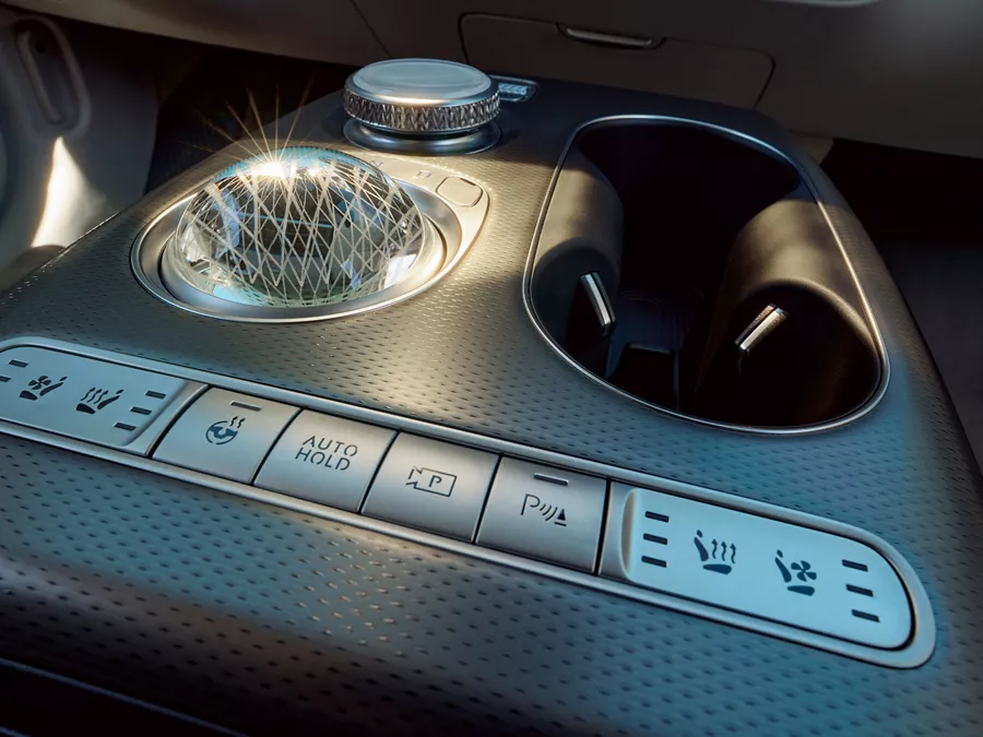 Close-up of the GV60's crystal shifter.