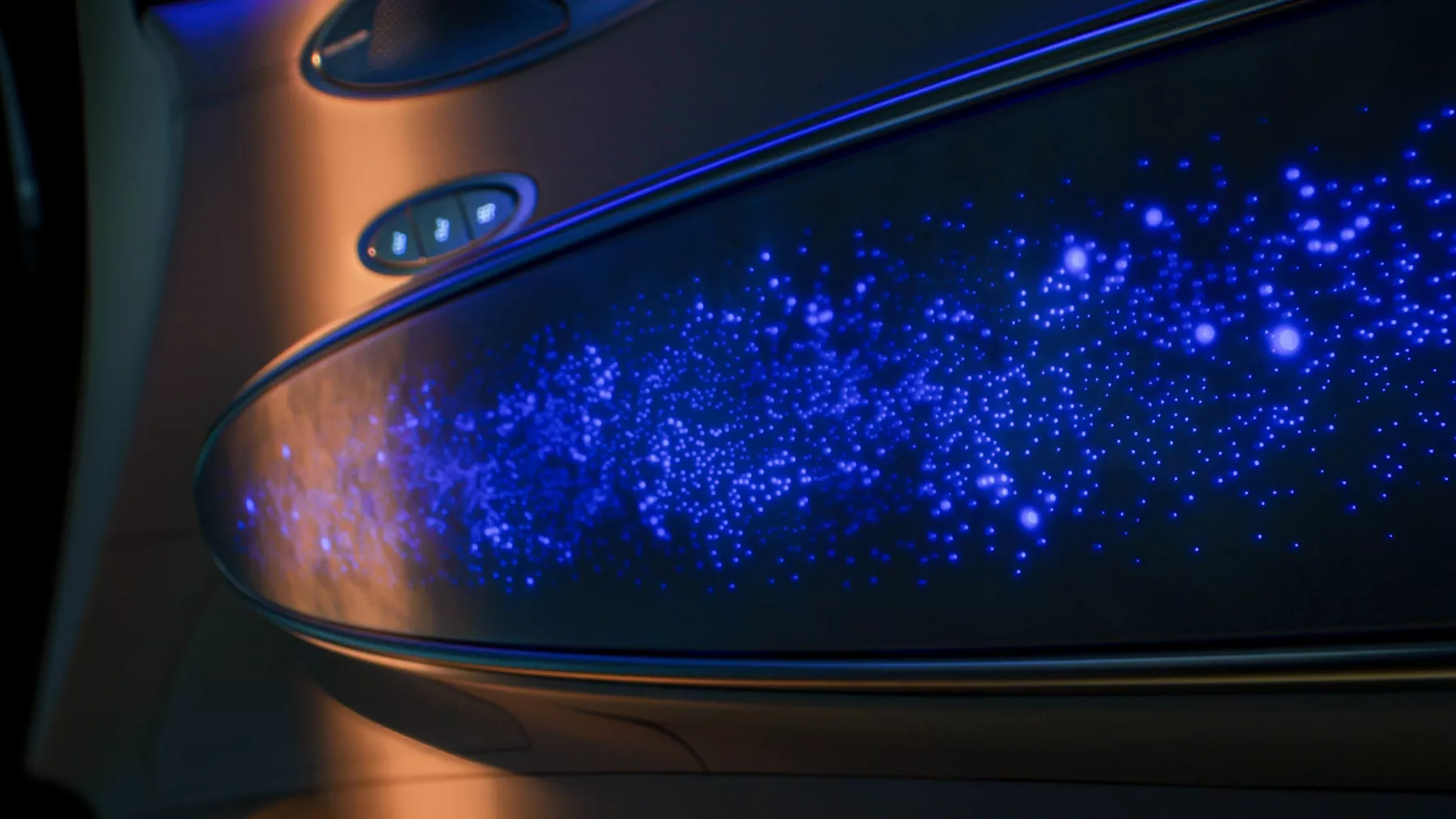 Close up of blue ambient lighting on interior of Genesis Electrified GV70