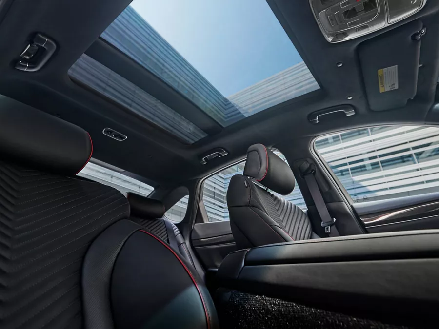 G80 front cabin with sunroof.