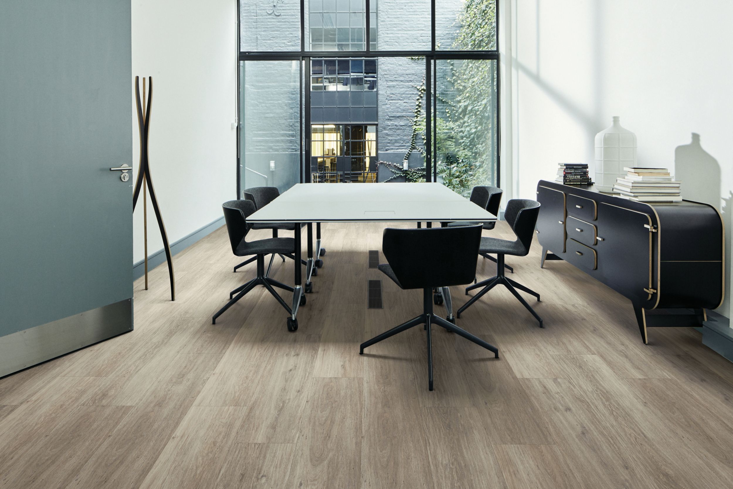 Interface Even Path Woodgrains rigid core in a meeting room image number 19