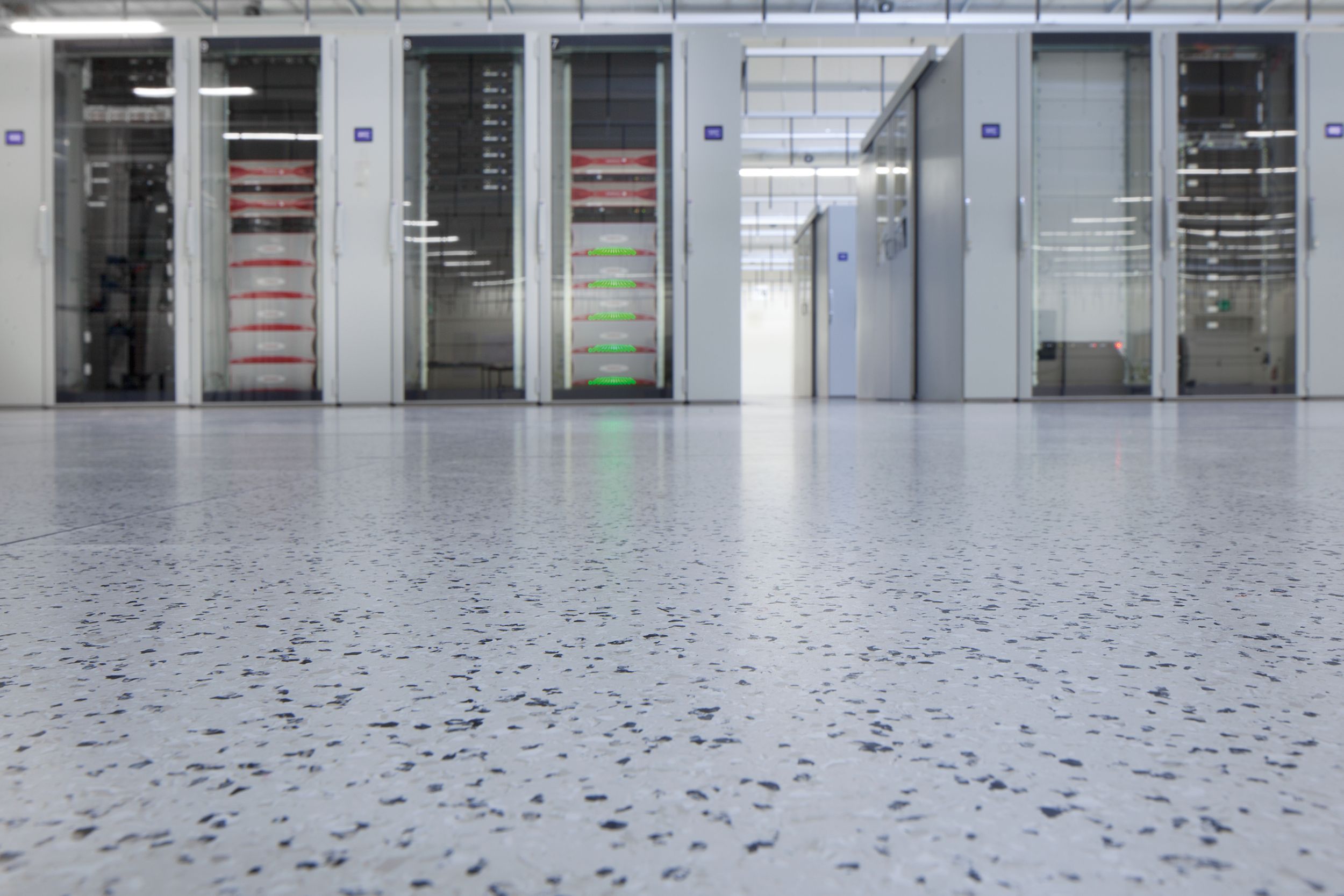 image noraplan astro ec rubber flooring in EDP room numéro 2