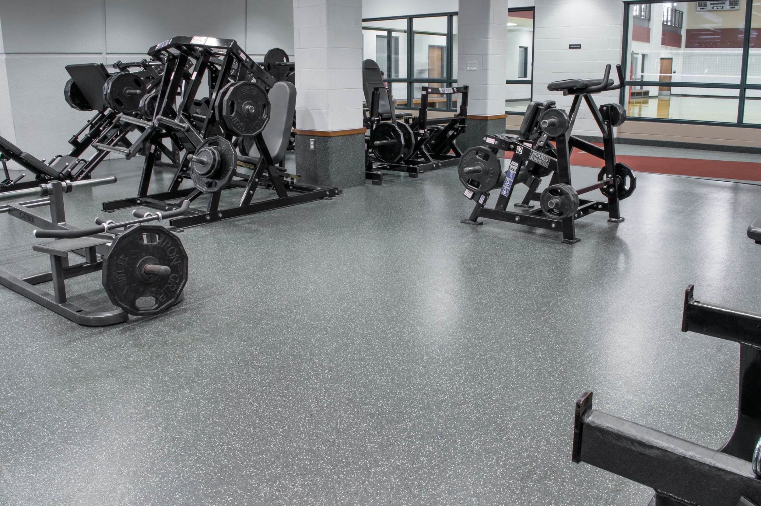 Weight room in a gym with norament 992 grano image number 6