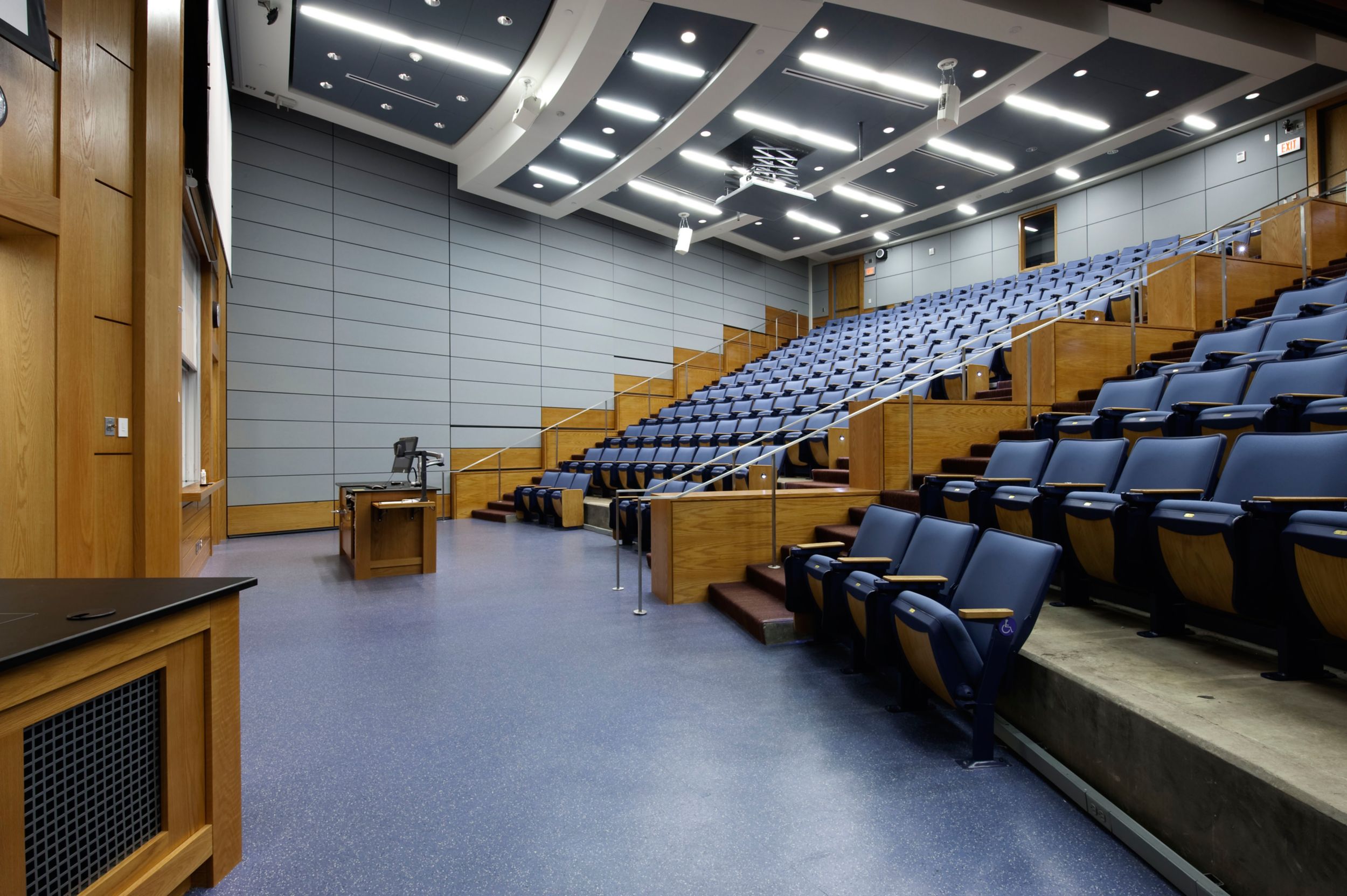 image norament 975 LL in physics classroom numéro 3