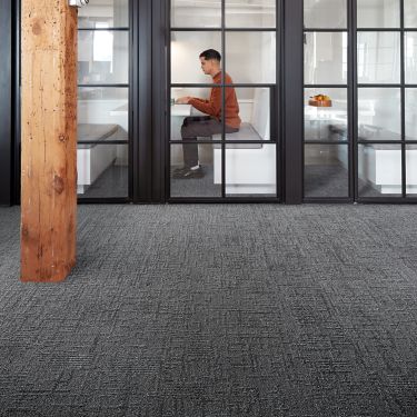 Interface Vintage Kimono carpet tile in office area with focus rooms afbeeldingnummer 1