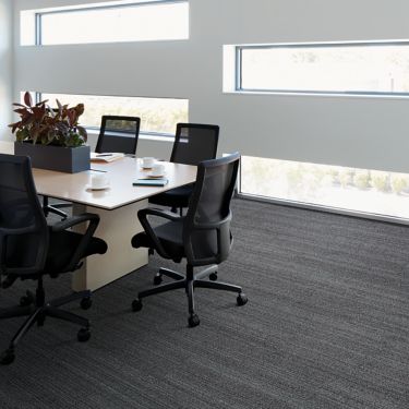 Interface BP410 plank carpet tile in meeting room image number 1