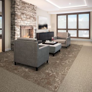 Interface Bouquet and Mirano plank carpet tile in lobby seating area with fireplace numéro d’image 1