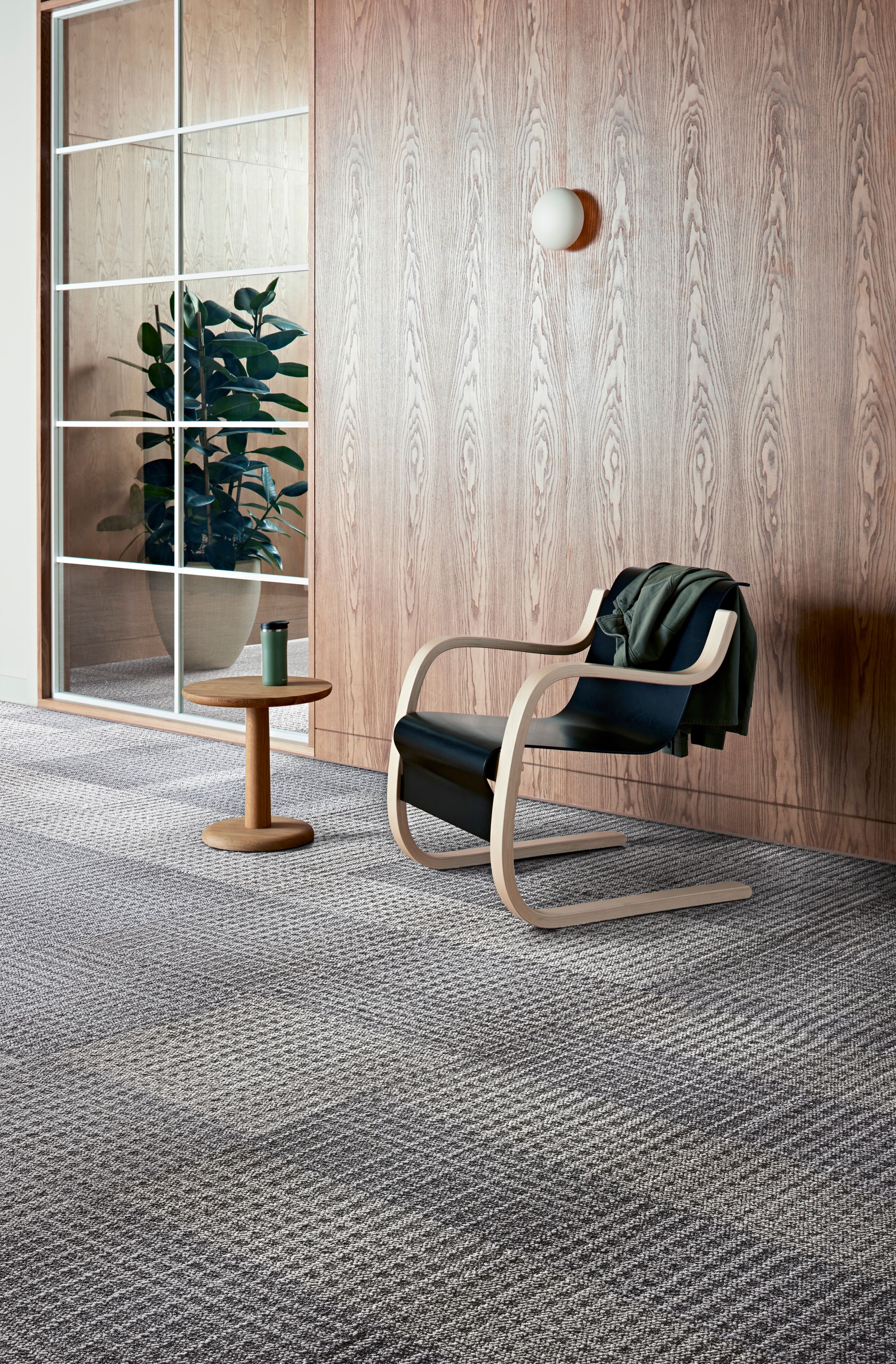 Interface Breakout carpet tile in corridor  image number 3