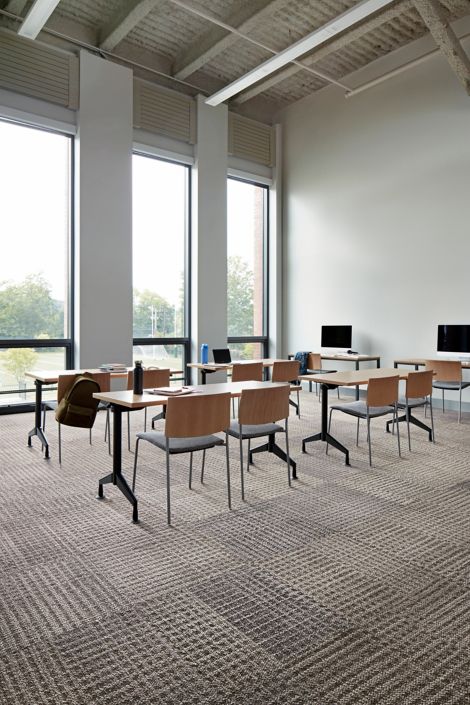 Interface Breakout carpet tile in classroom image number 4