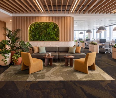Interface Bridgepoint and Waypoint carpeet tile in workplace lobby and open office area imagen n&uacute;mero 7