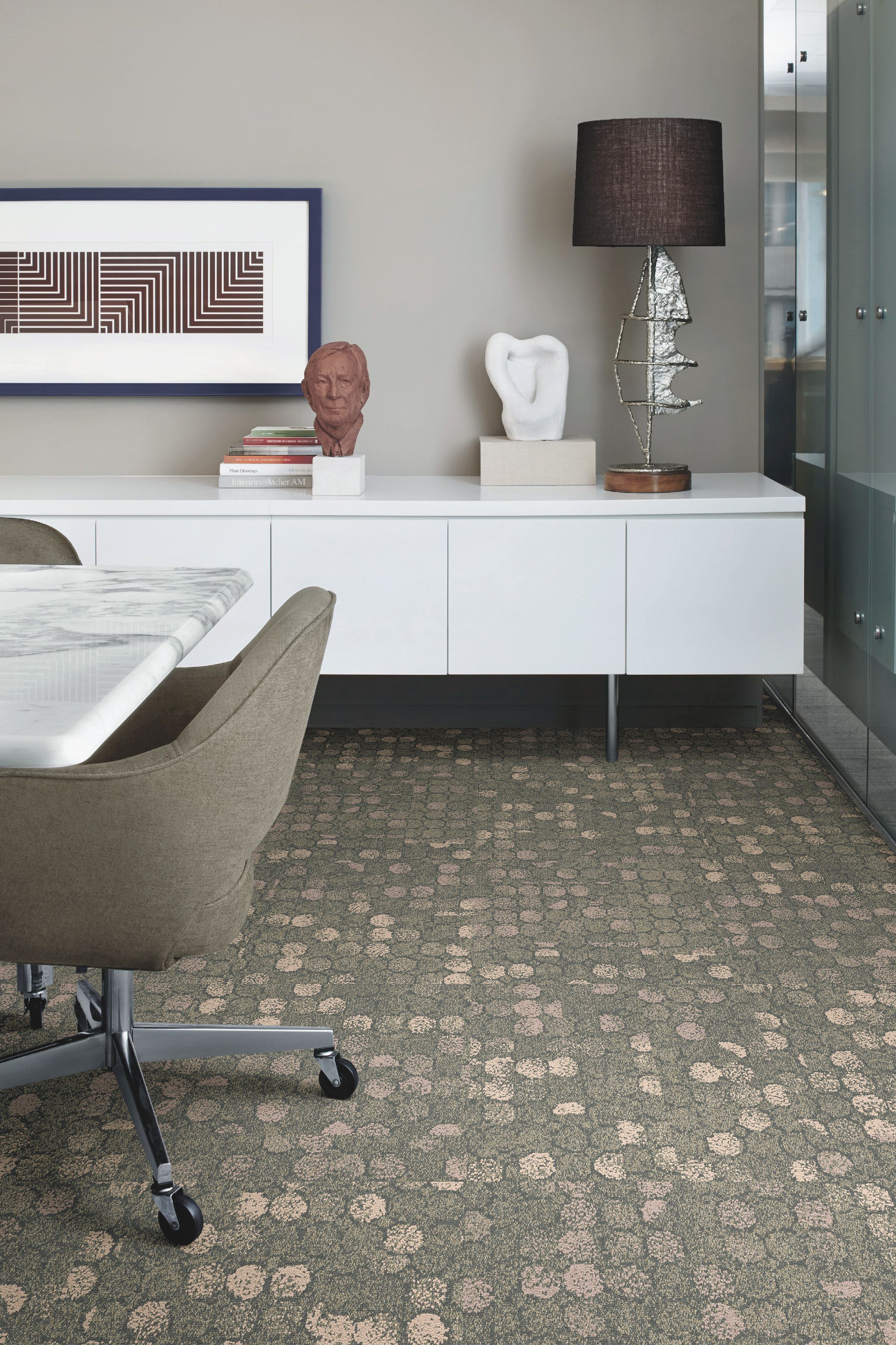 Interface Broome Street carpet tile in private office numéro d’image 15