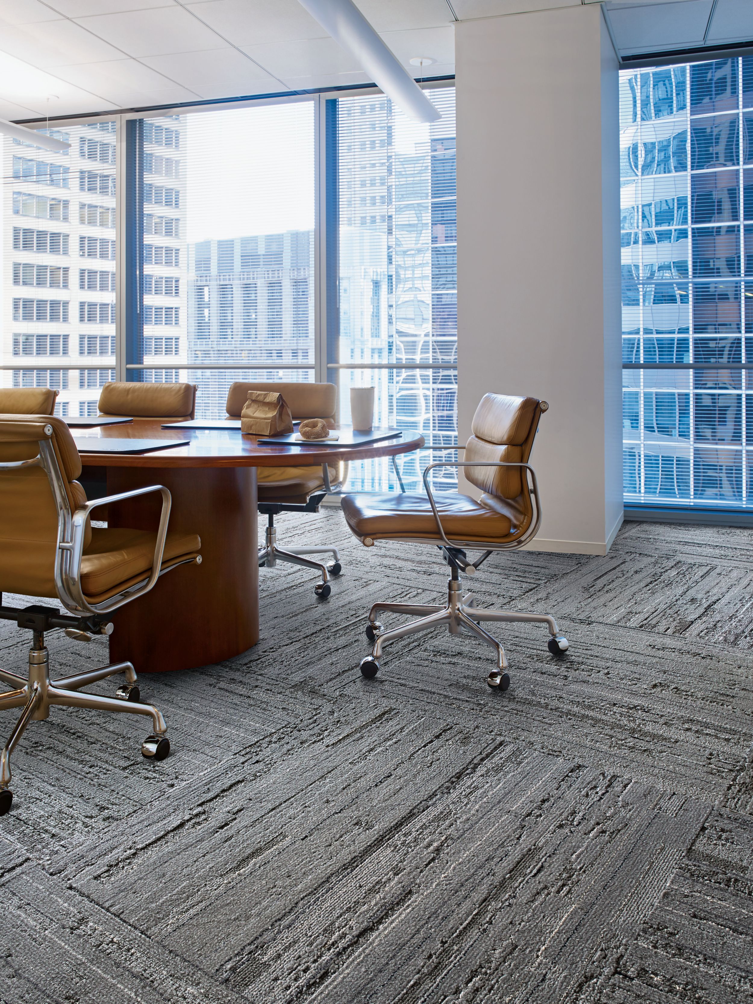 Interface CE173 plank carpet tile in meeting area image number 7