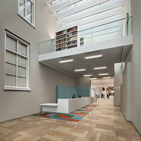 Interface Cambria, Monochrome and Viva Colores carpet tiles in reception area