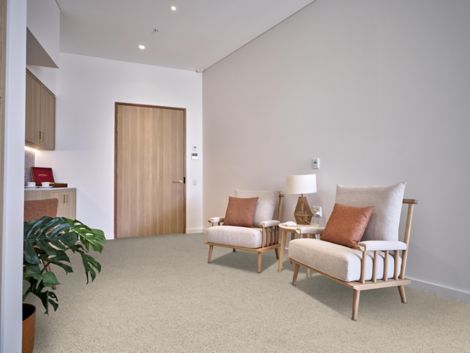 Interface ChromaDots carpet tile in waiting room image number 2