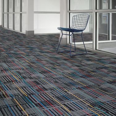 Interface Cordoba Colores carpet tile in corridor image number 1