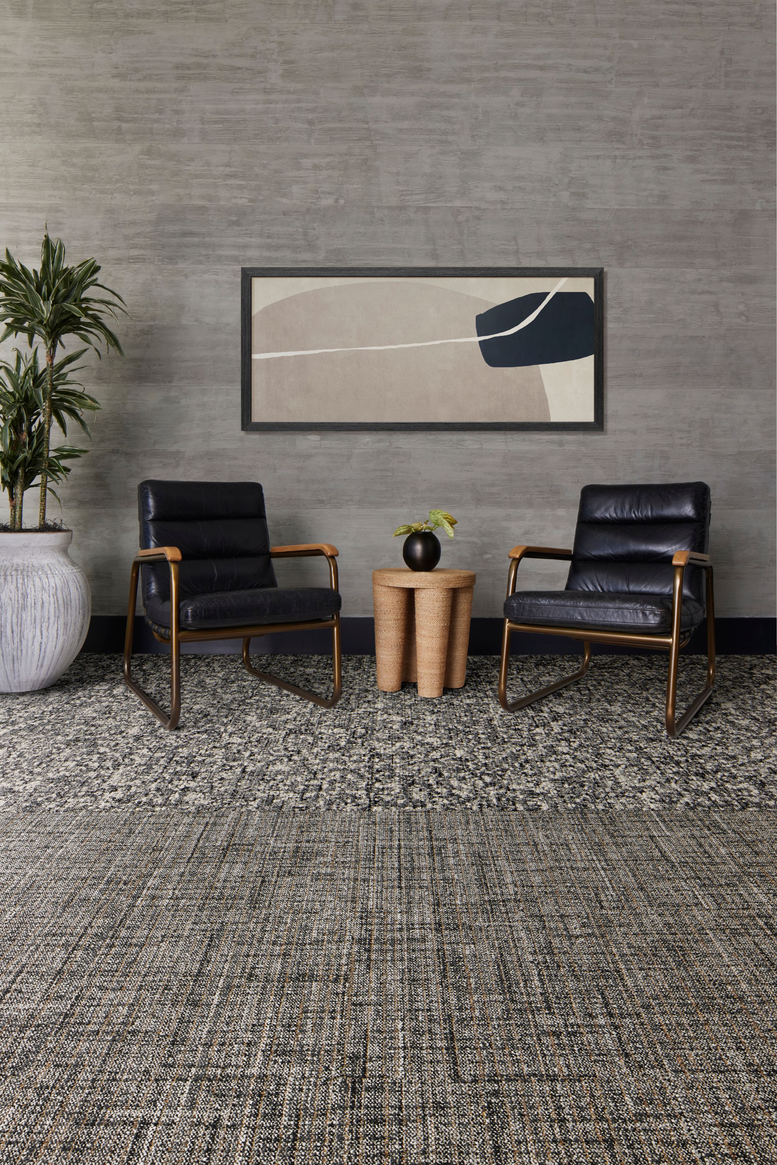 Interface Bound to Last and Thread Lightly carpet tile in seating area num&eacute;ro d&rsquo;image 3