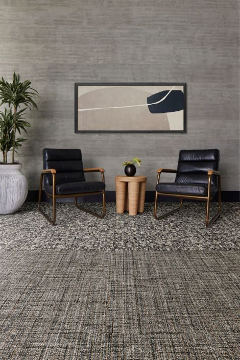 Interface Bound to Last and Thread Lightly carpet tile in seating area num&eacute;ro d&rsquo;image 3