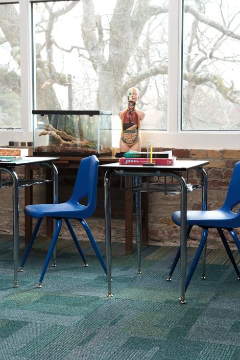 Interface Cubic carpet tile in science corner of classroom numéro d’image 2