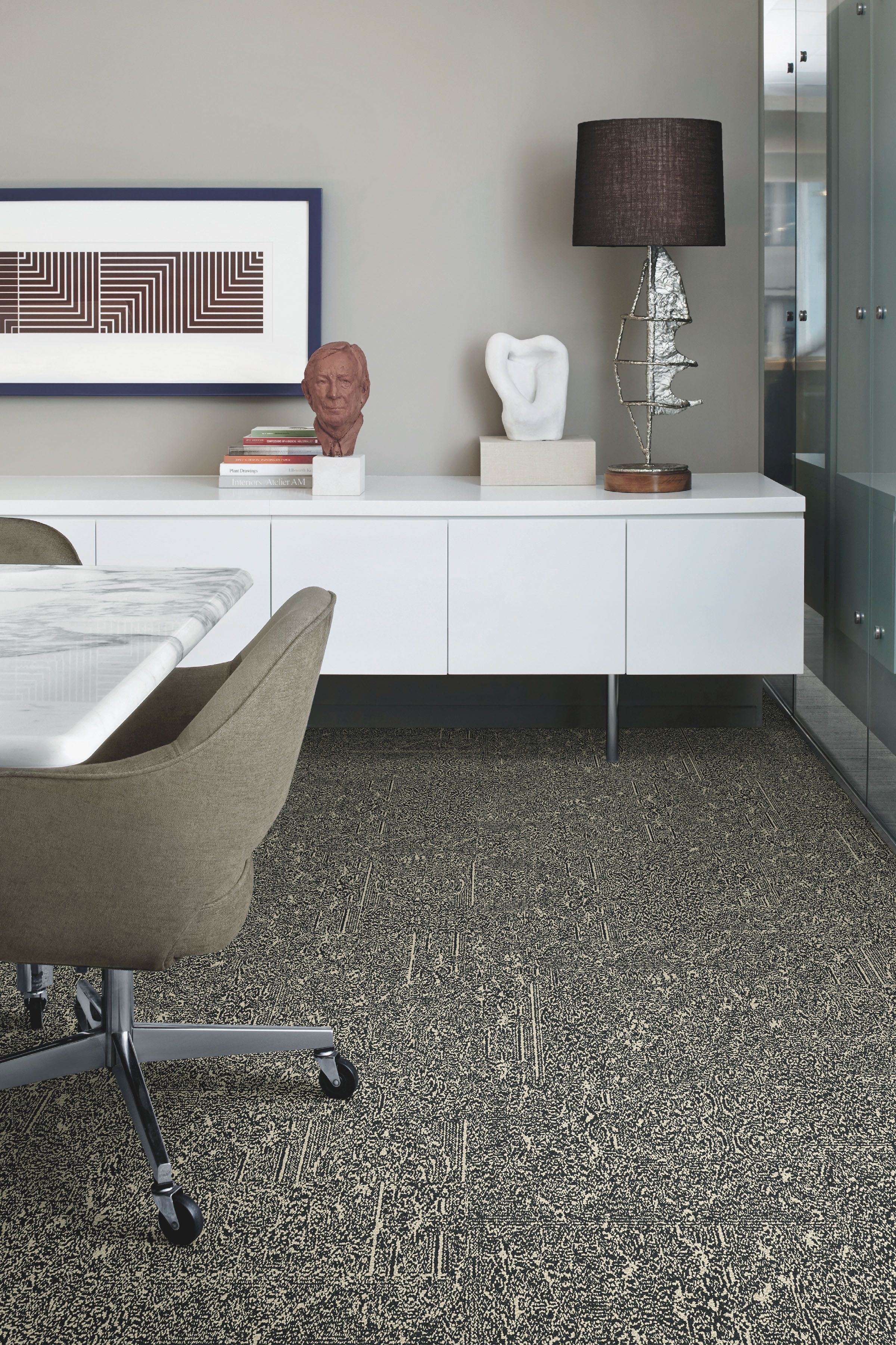 Interface DL924N carpet tile in private office image number 1