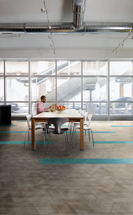 Interface Drawn Lines LVT in cafeteria setting with long table and chairs  número de imagen 2