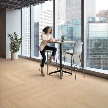 image Interface On Grain plank LVT in corporate lobby or break area numéro 1