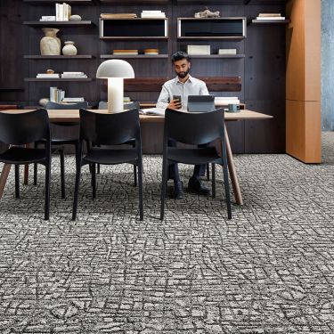 Interface E610 carpet tile in conference room afbeeldingnummer 1