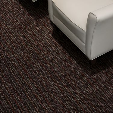 Detail of Interface Farmland carpet tile with white chairs imagen número 1