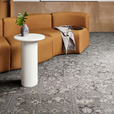 Interface Fortnight carpet tile  Bildnummer 1