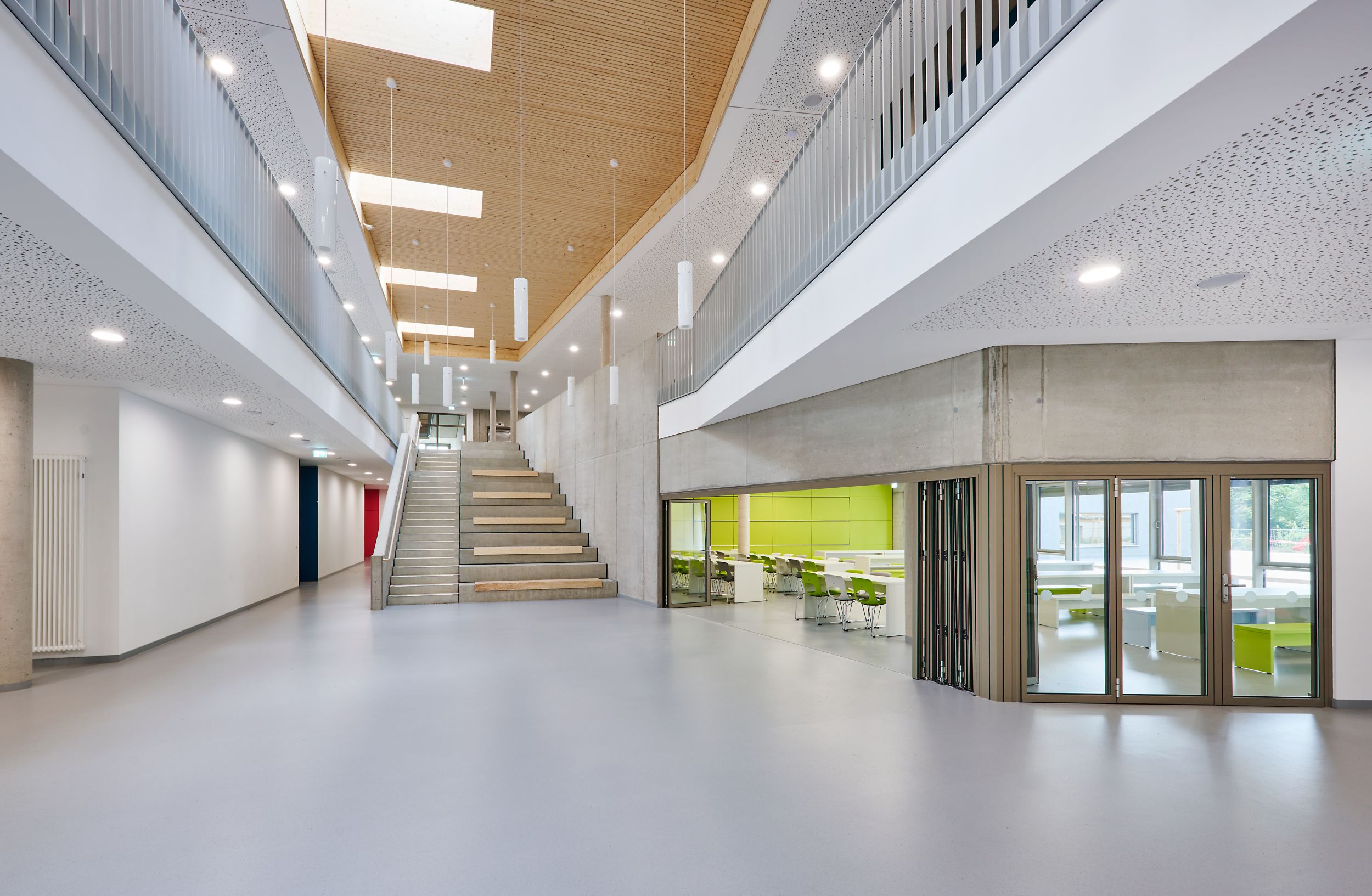 noraplan unita rubber flooring in office lobby image number 2