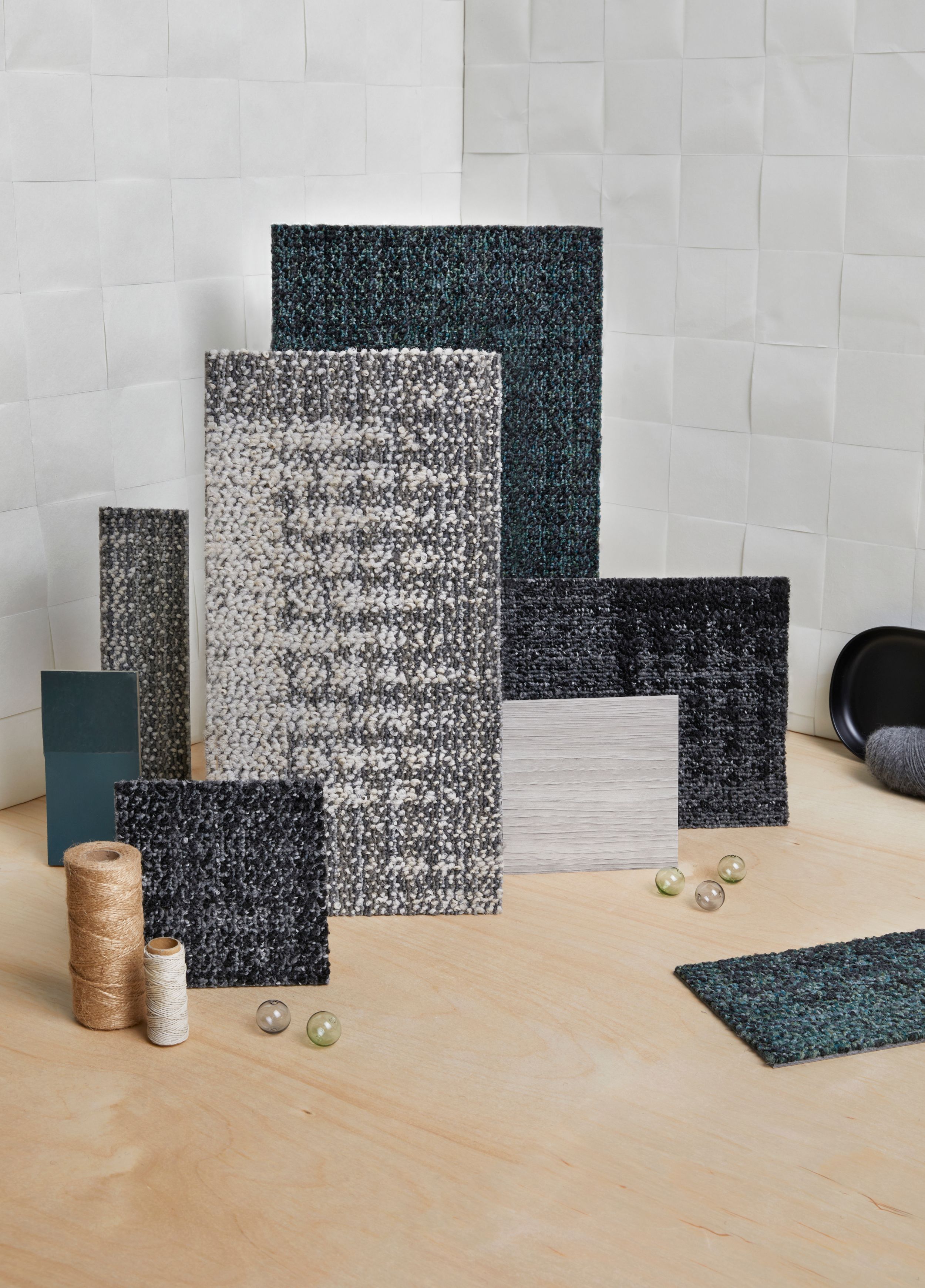 Interface Diddley Dot, Dot 2 Dot and Dot O-Mine in various colorways with Northern Grain LVT tabletop palette imagen número 9
