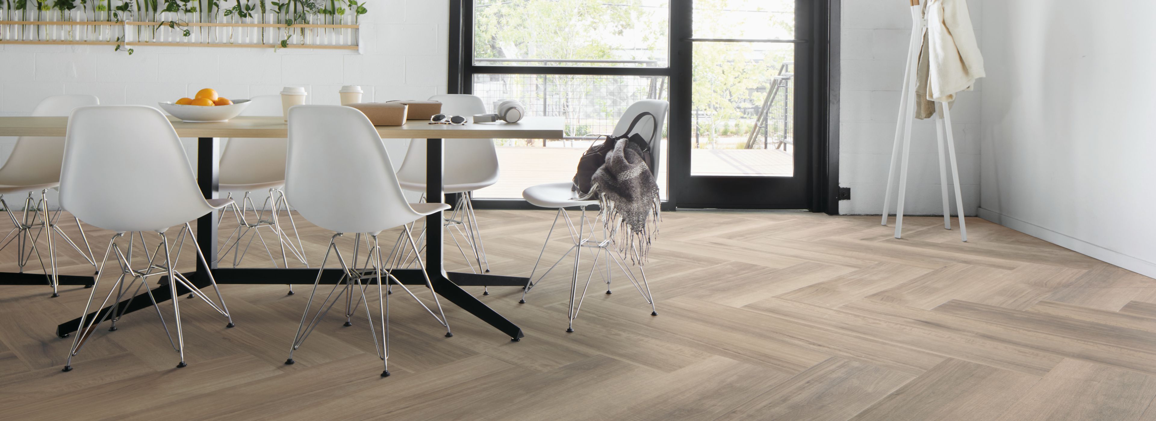 Interface Northern Grain LVT in Meeting Room image number 1