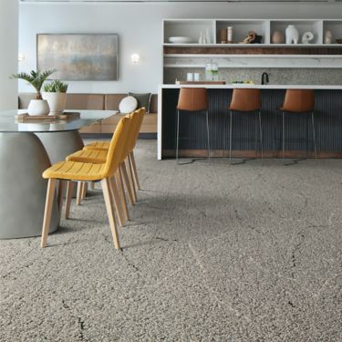 Interface Ribbon Rock carpet tile in open dining and seating area imagen número 1