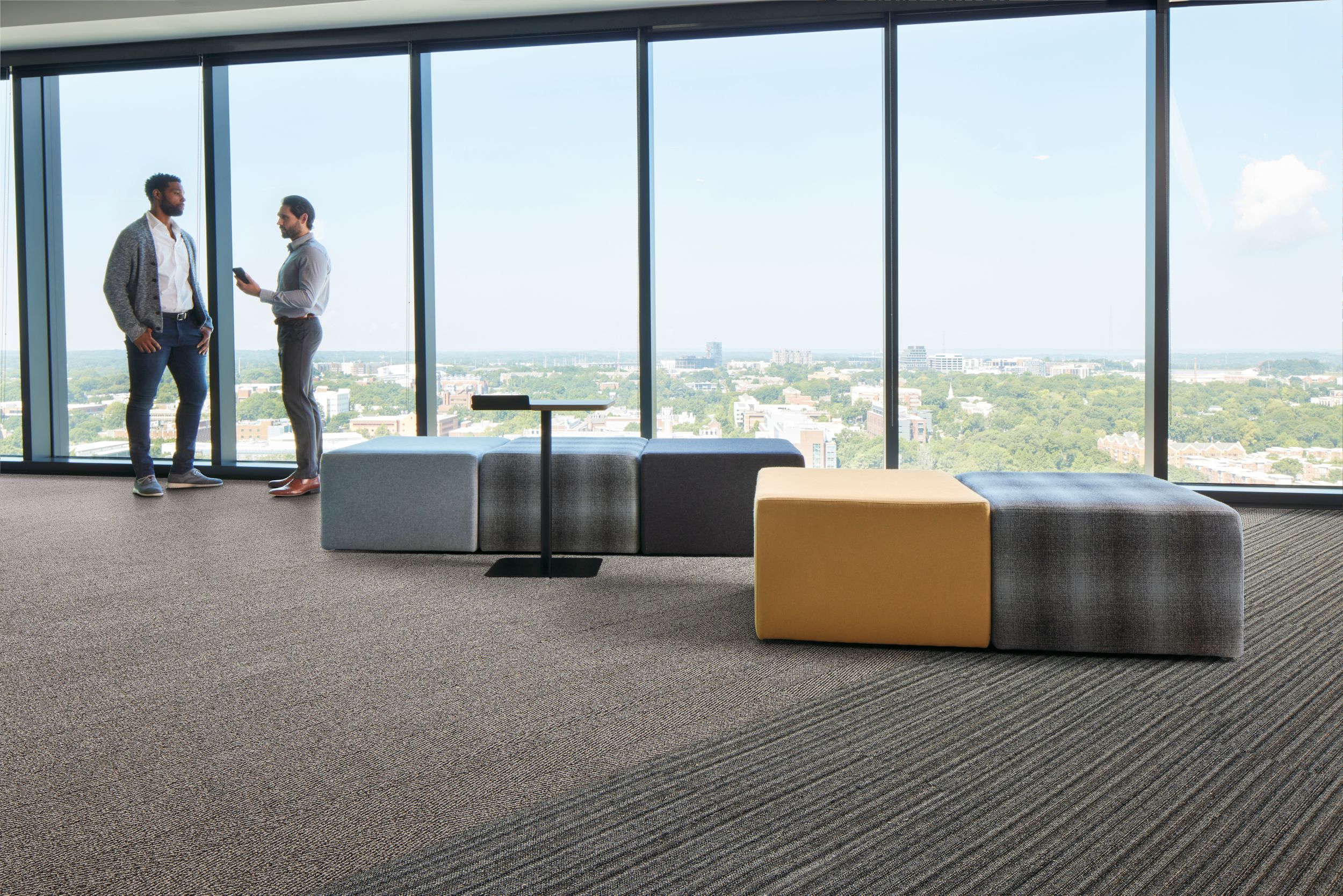 Interface Stitch in Time and WW865 carpet tile in open air lobby with full windows imagen número 4