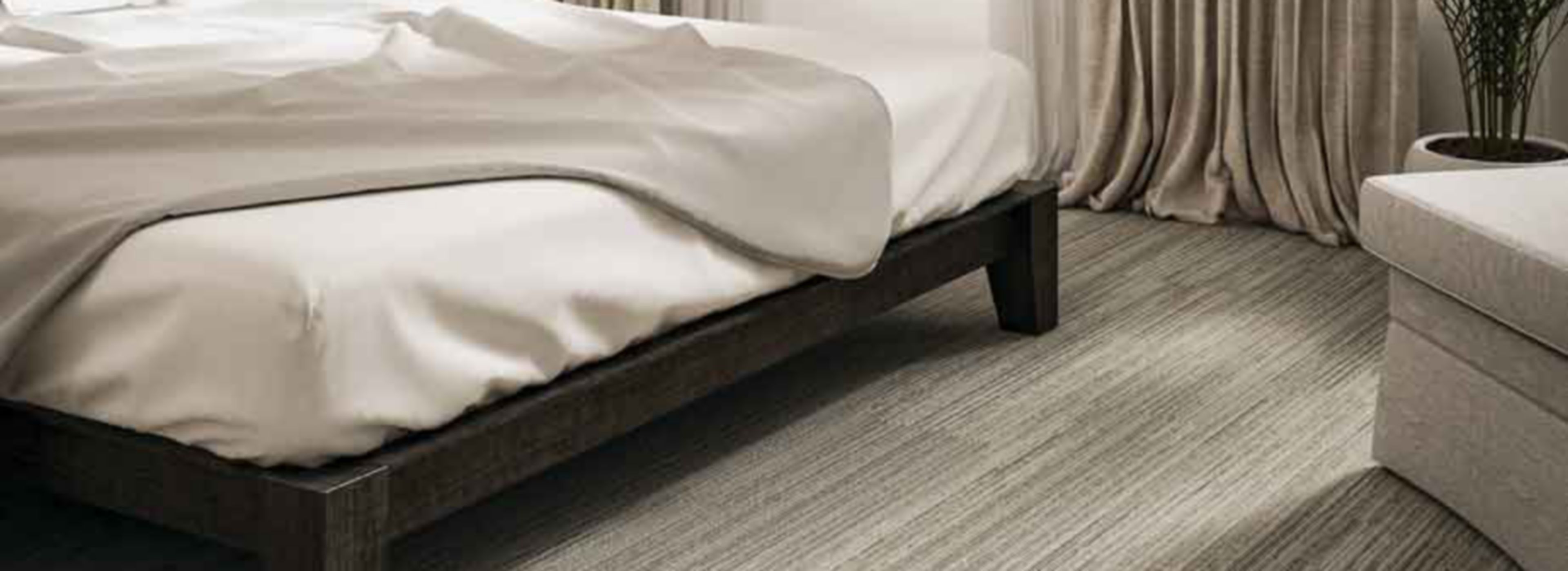 Interface SWTS 110 plank carpet tile in hotel guest room numéro d’image 1