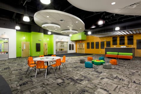 Interface A Peeling carpet tile and Viva Colores carpet tiles in children's classroom image number 6