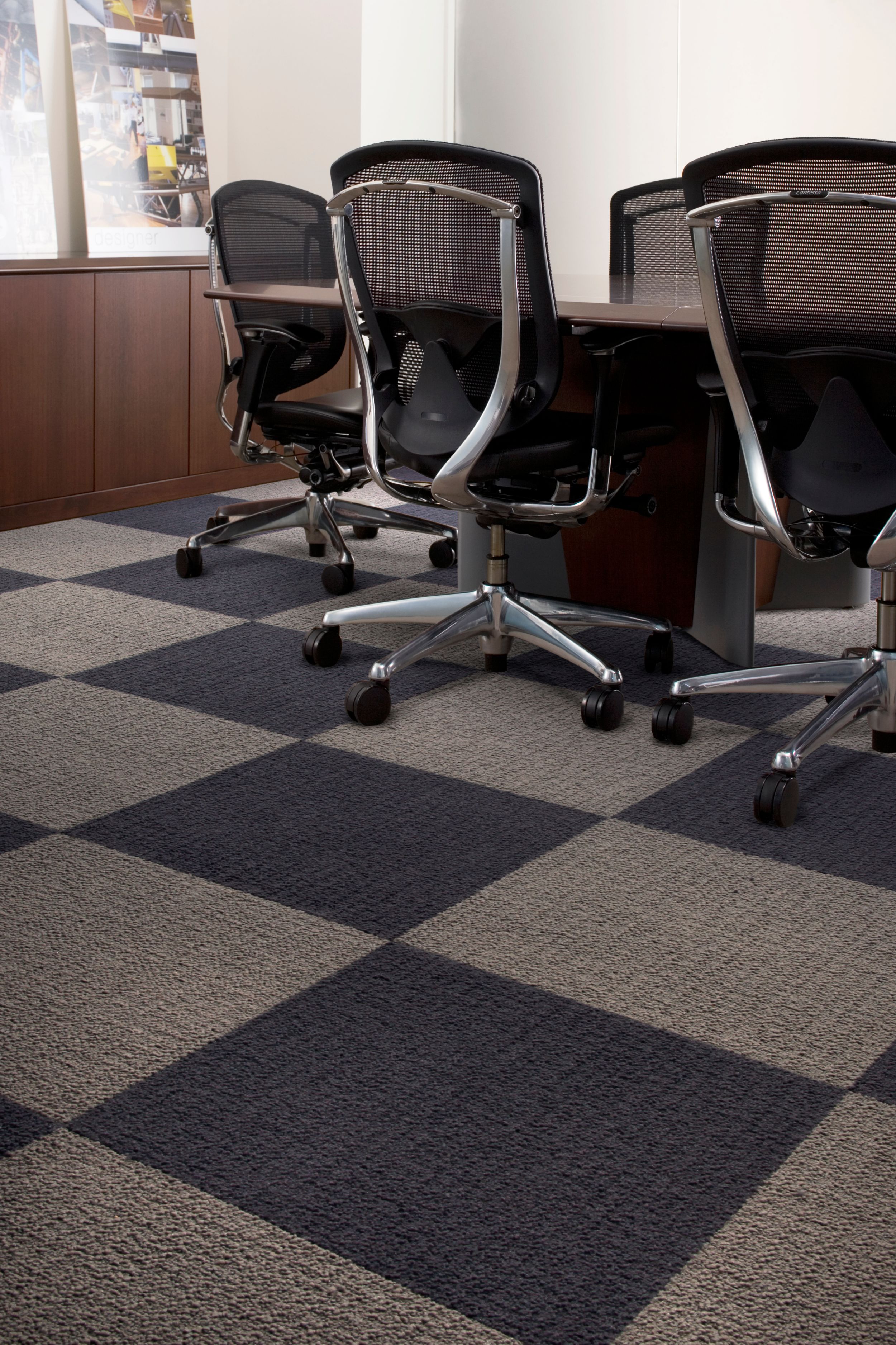 Detail of Interface Monochrome carpet tile in conference room image number 6