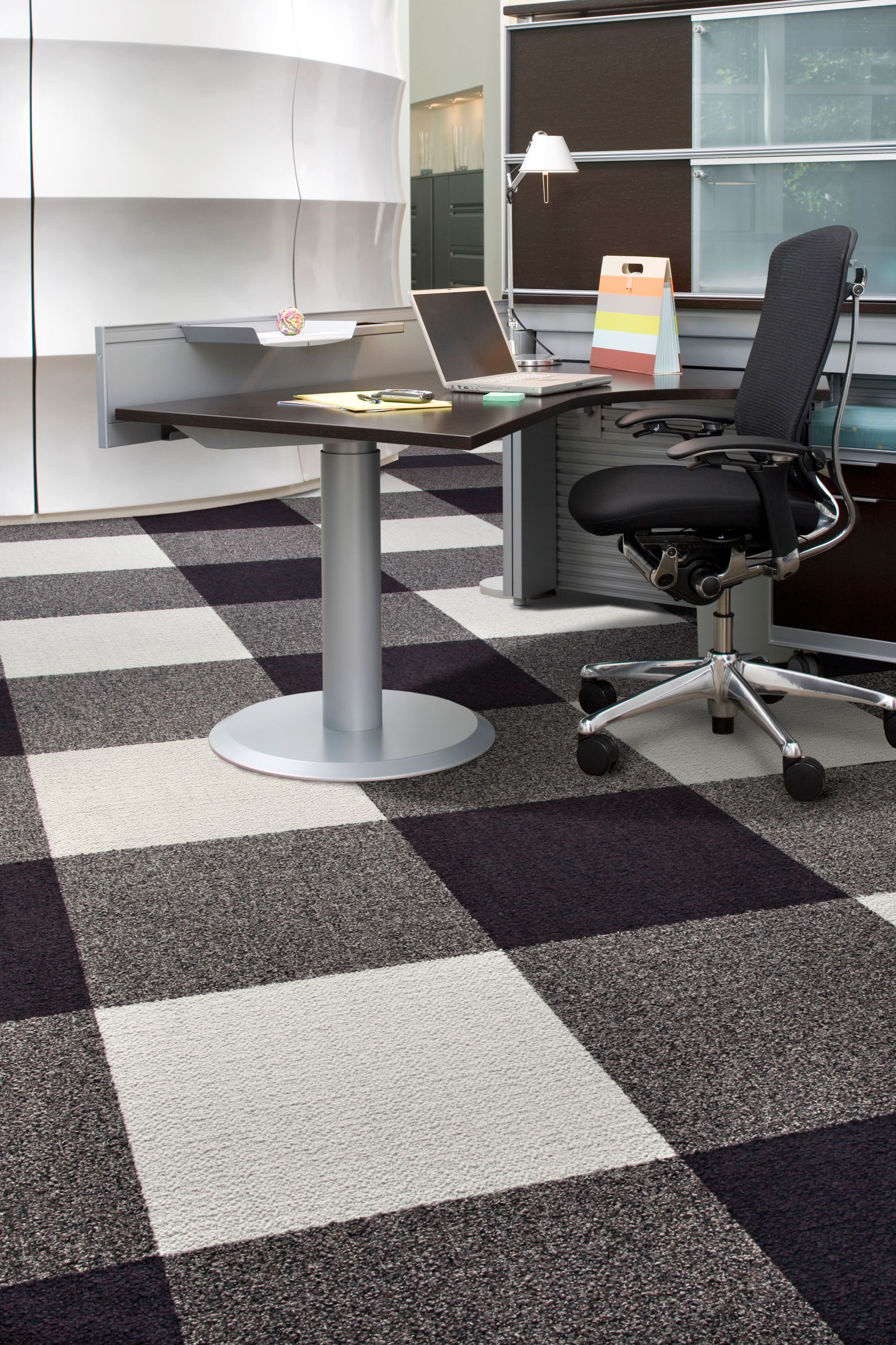 Interface Monochrome carpet tile in private workspace image number 5