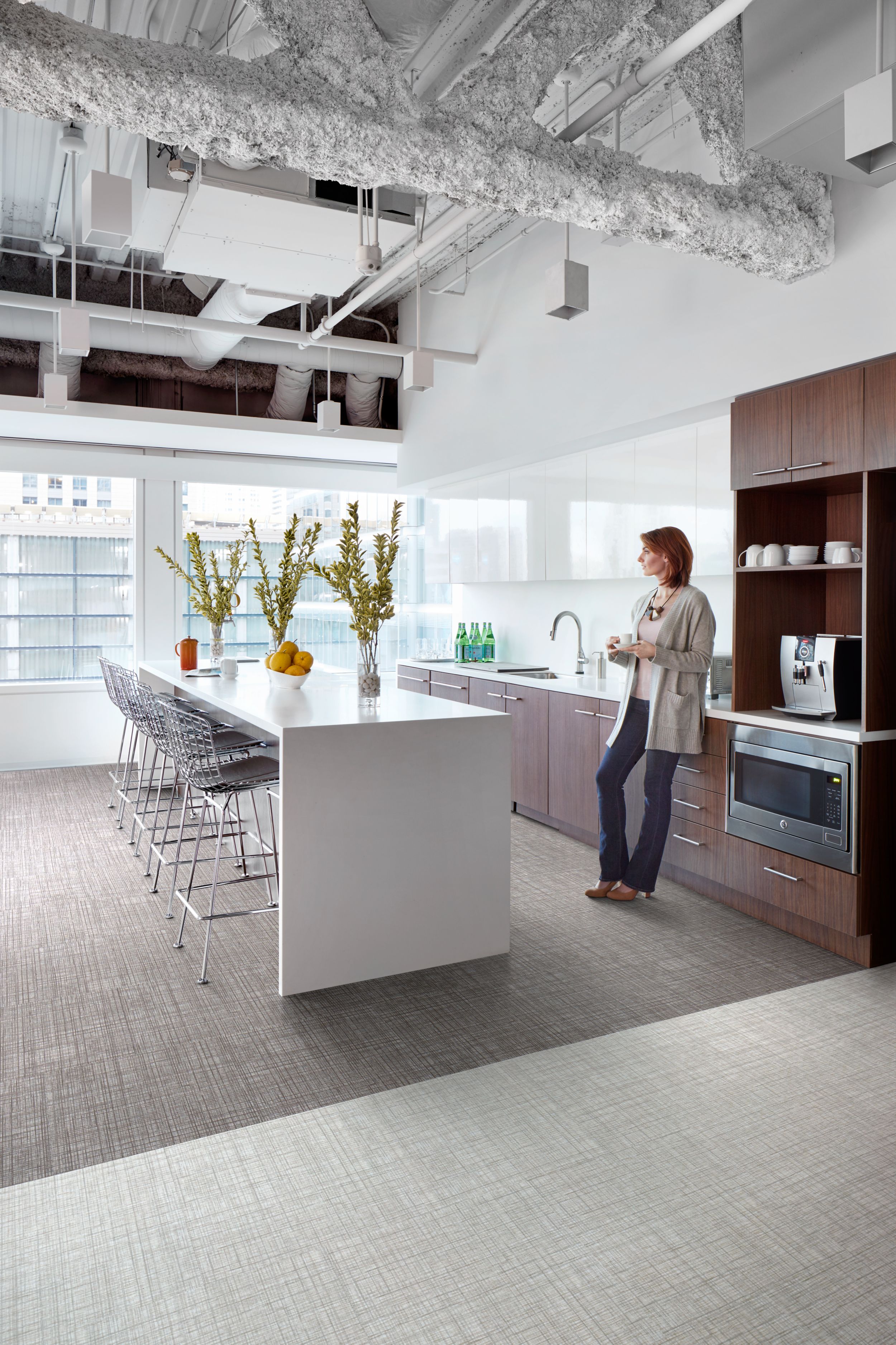 Interface Native Fabric LVT in office kitchen area  imagen número 1