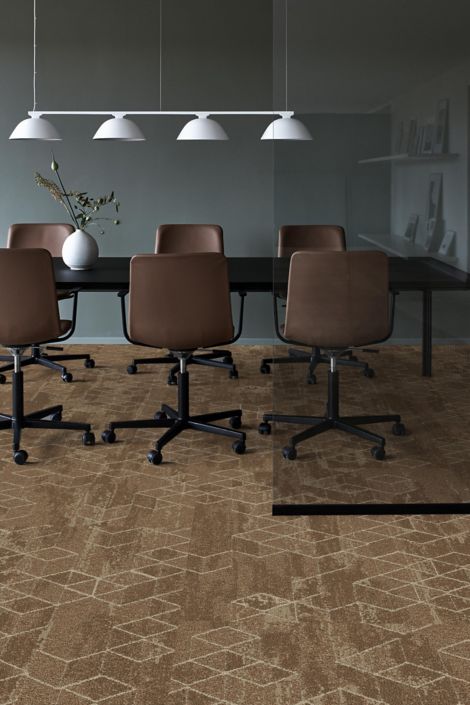 Interface Neo Lux Como II carpet tile in hospitality dining area image number 3