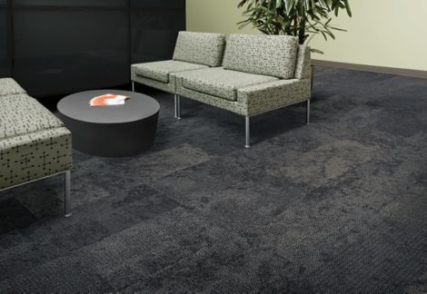 Interface Nimbus carpet tile plank in lobby sitting area imagen número 3
